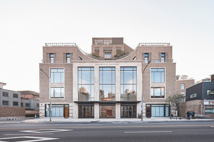 向大师们告别：缅怀2025年逝去的建筑师们 - 33 的图像 38