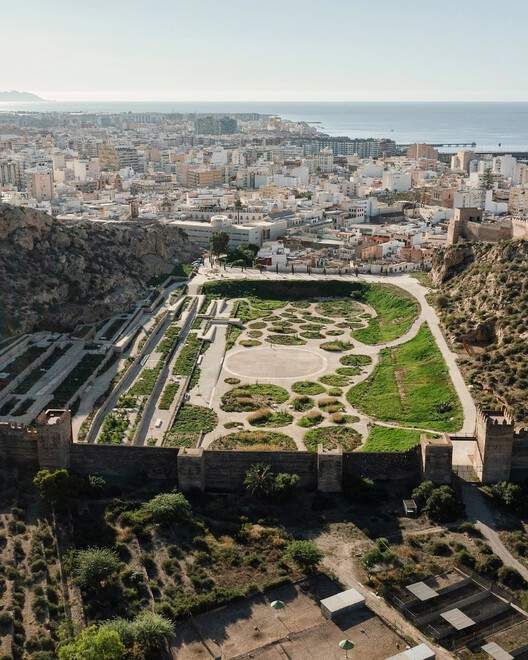 2025年威尼斯建筑双年展西班牙馆：内在性，旨在实现地域平衡的建筑构想 - 87 的图像 97