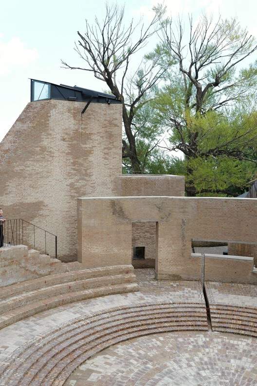 西乌素图村民中心获阿卡汗建筑奖，专访张鹏举 - 17 的图像 34