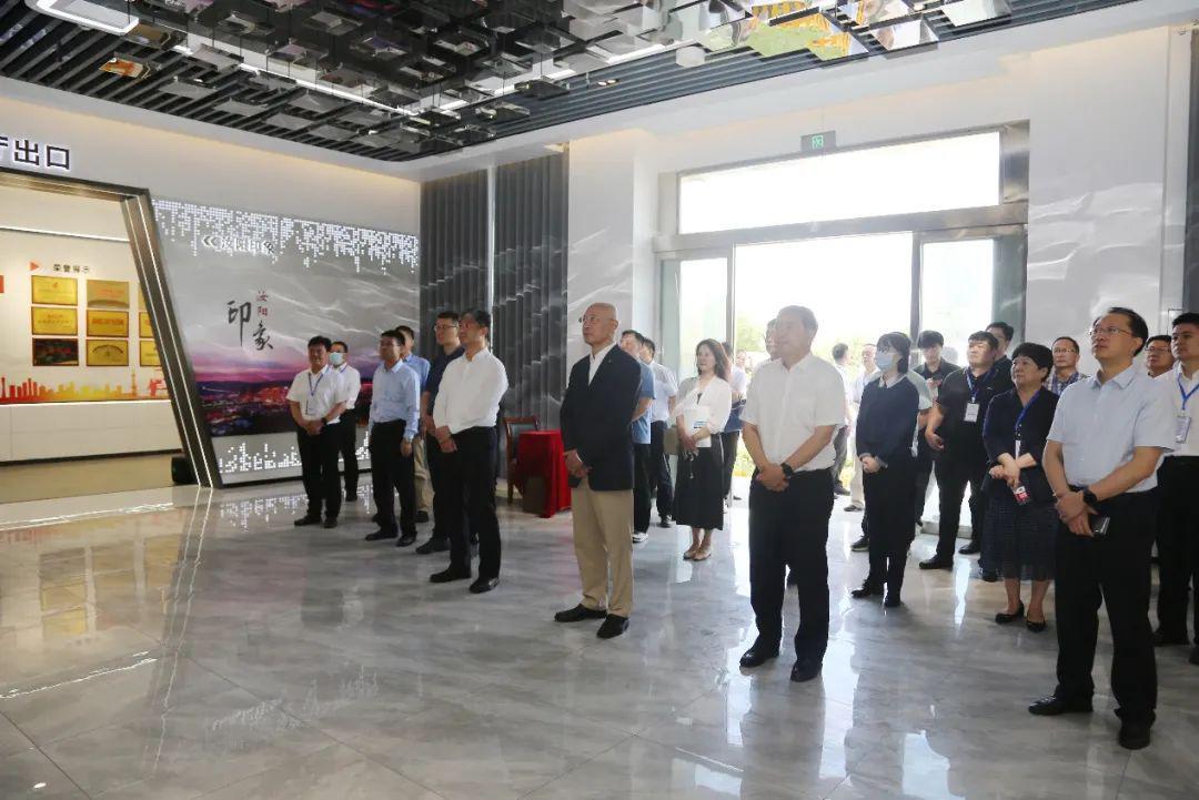 全国绿色建材下乡活动河南站启动 推进建材行业绿色低碳转型(图10)