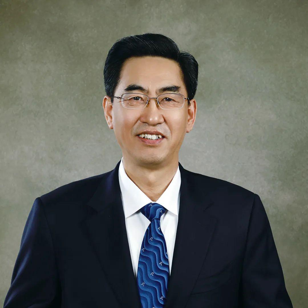 建材行业领军人物：推动新型工业化与高质量发展(图2)