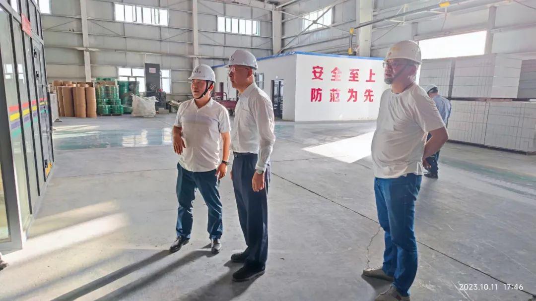 阎晓峰深入新疆建材企业调研 高质量发展路径引关注(图5)